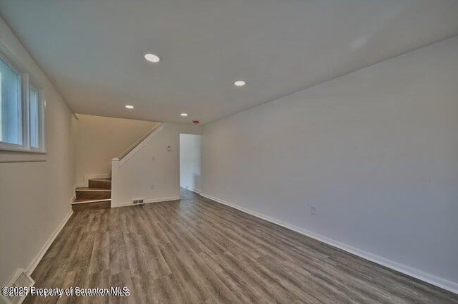 Building Photo - 1716 Wayne Ave
