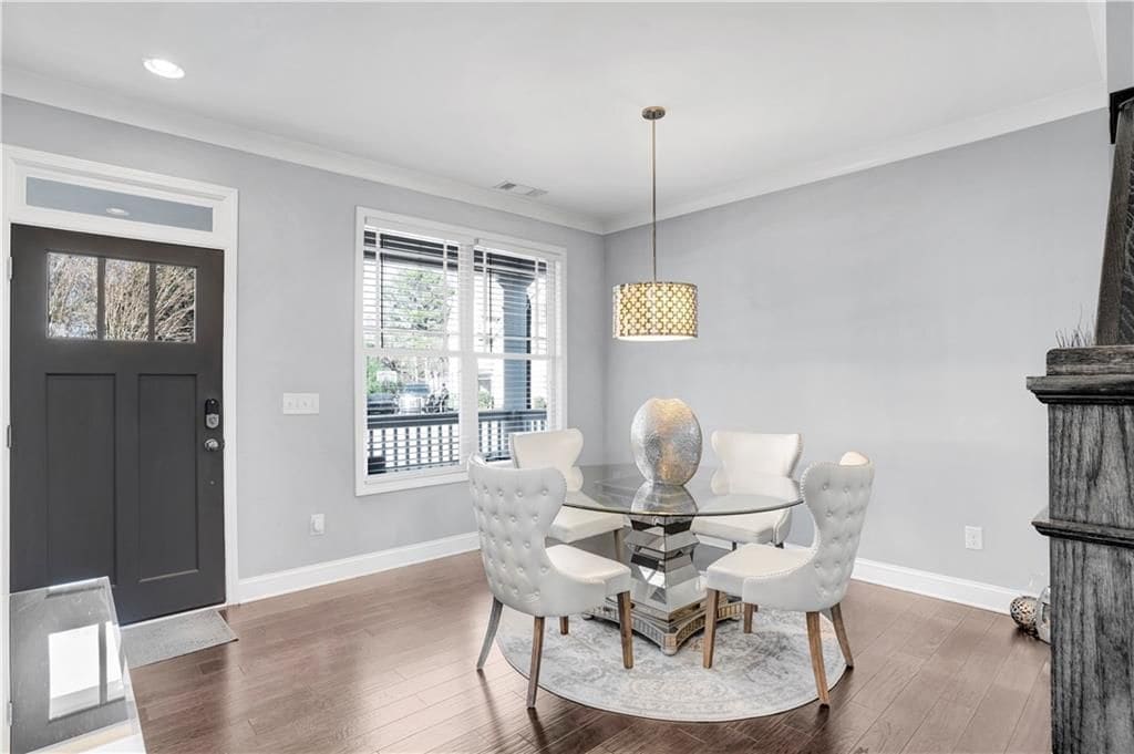 Building Photo - 1395 Marion St SE