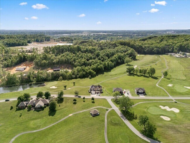 Building Photo - 200 Crooked Creek Dr