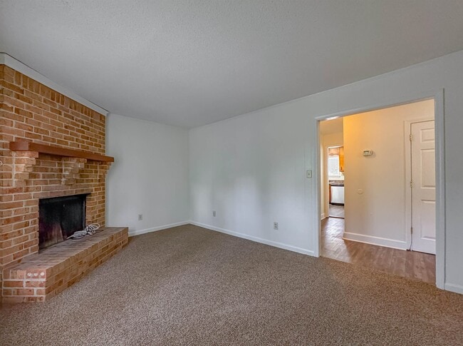 Building Photo - 3735 Donovan Dr