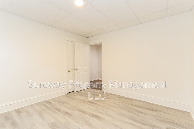 Building Photo - 922 Pitman Ave