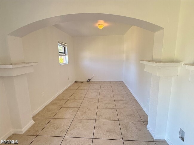 Building Photo - 311 Bradley Ave