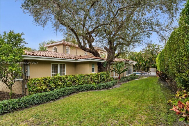 Building Photo - 6200 Granada Blvd