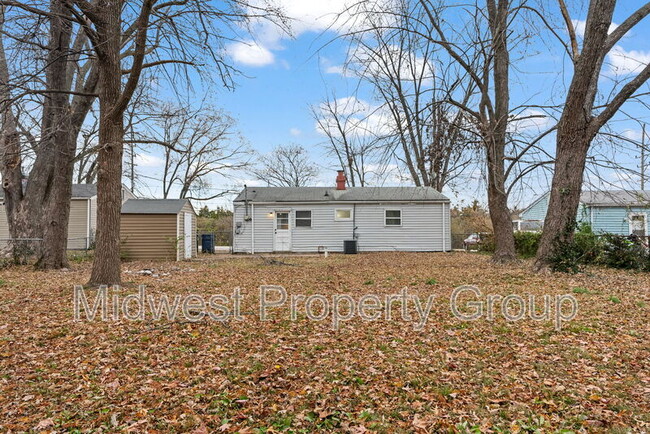 Building Photo - 1414 E Pitman Ave