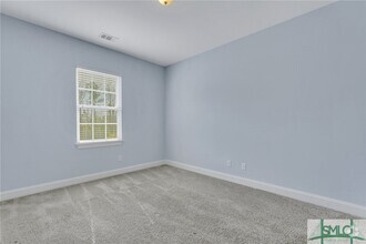 Building Photo - 116 Lake Lily Dr