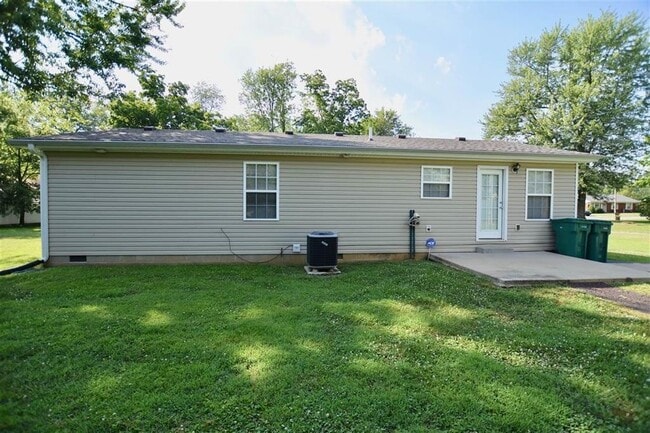 Building Photo - Beautiful 3 Bed, 2 Bath Home, Convenient Location, Close to Fort Knox