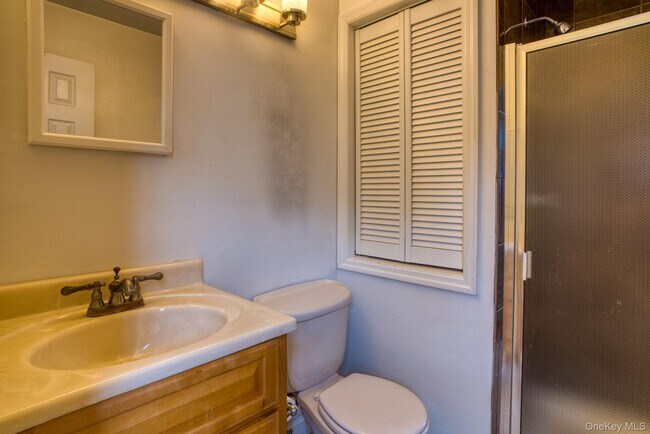 Building Photo - 9 Lexington Hills Rd