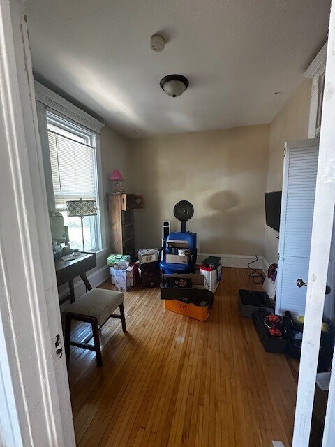 Building Photo - 2117 Bryant Ave S