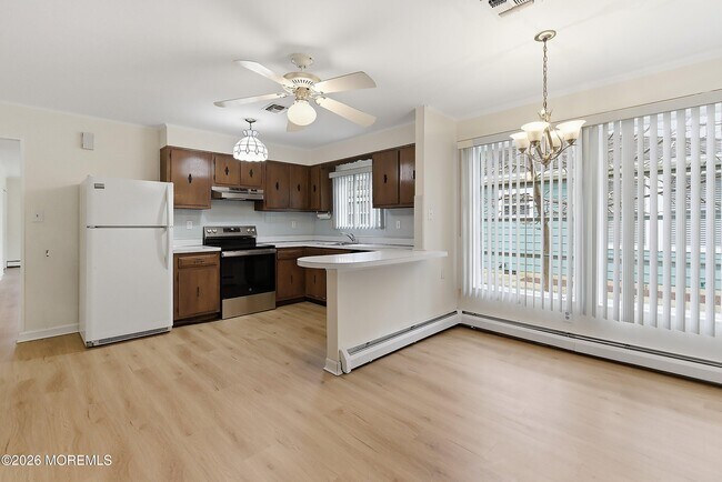 Building Photo - 55 Scarborough Pl