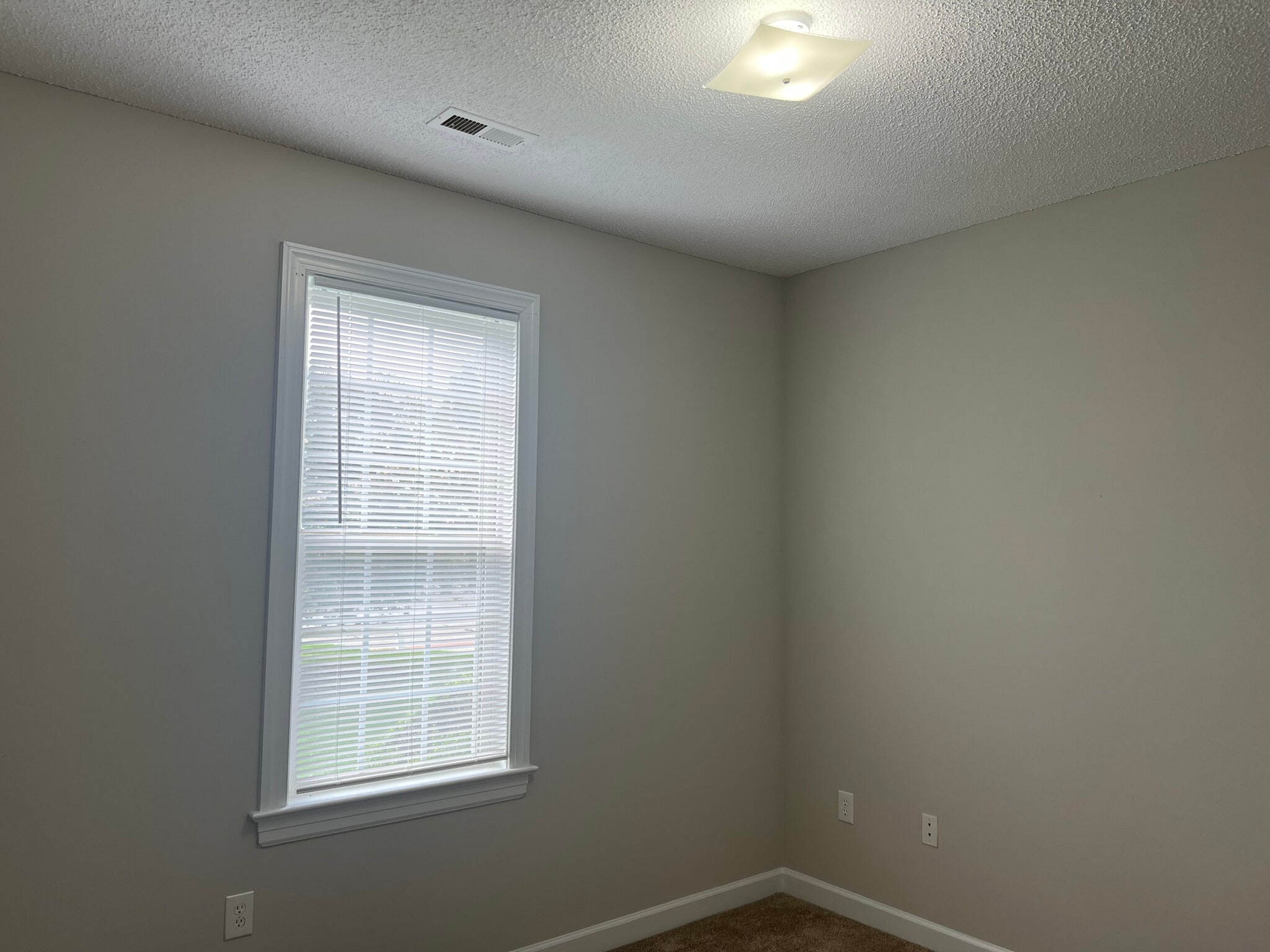 Building Photo - 3320 Whitlock Dr N