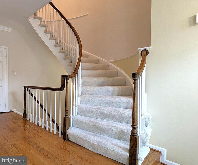 Building Photo - 1379 Heritage Oak Way