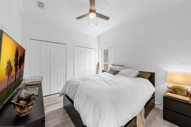 Building Photo - 2482 Huron Cir