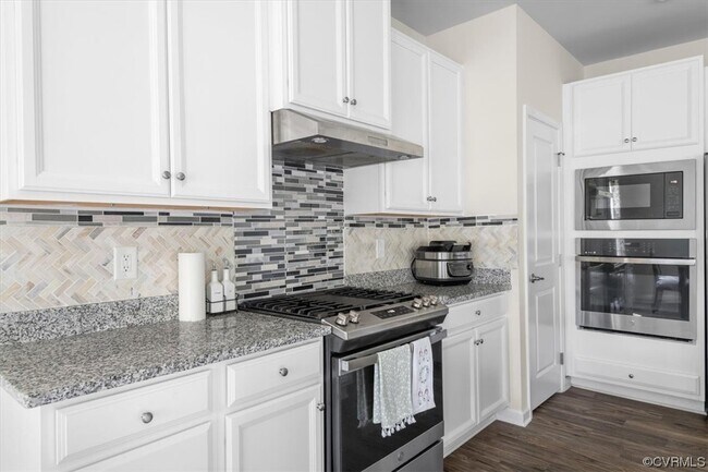 Building Photo - 13507 Enon Oaks Pl