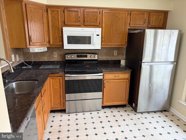 Building Photo - 34 Woodbrook Dr