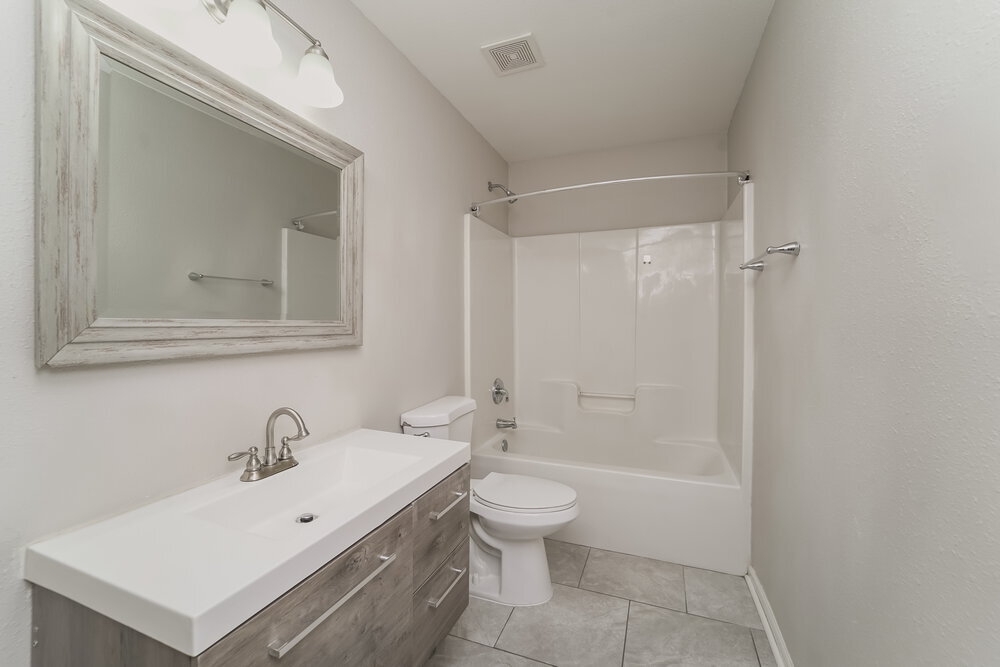 Building Photo - 6202 Whispering Brook Ct