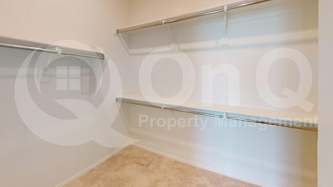 Building Photo - 759 Calle Calca