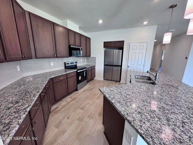 Building Photo - 11156 Spring Meadows Road Unit