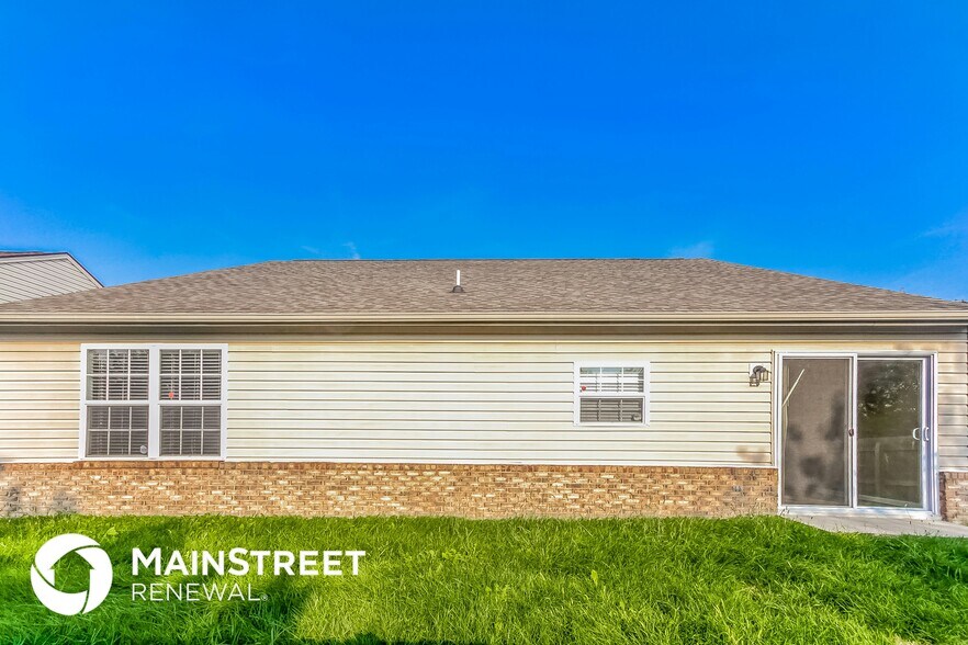 Building Photo - 2226 Leaf Dr