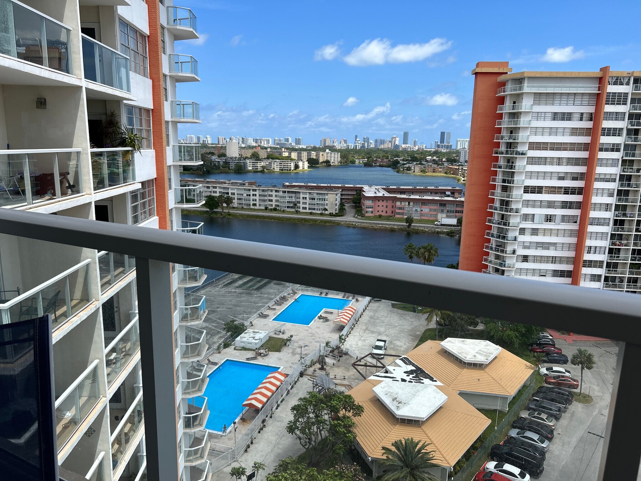 Building Photo - 1301 NE Miami Gardens Dr
