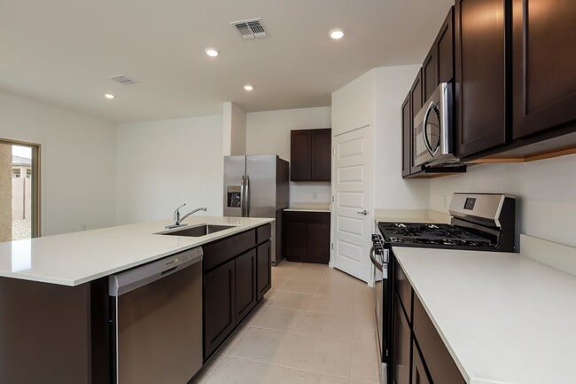 Building Photo - 7071 W Indian Clover Way