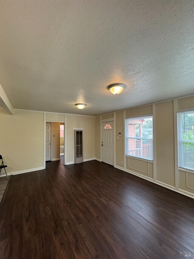 Building Photo - 2230 Redwood St