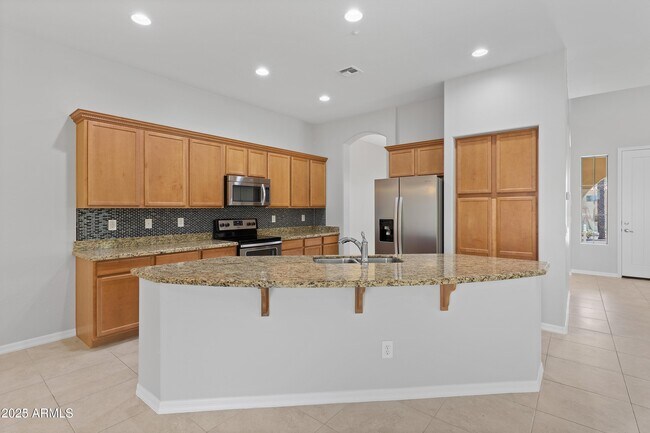 Building Photo - 4280 N Verrado Way