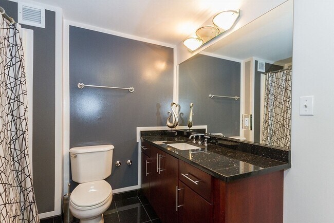 Building Photo - 10 Museum Way