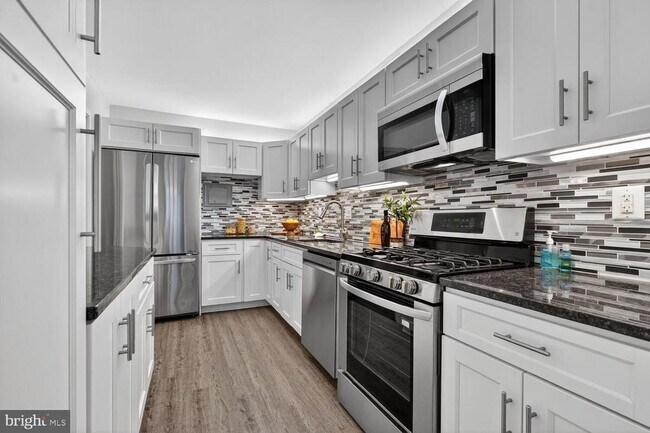 Building Photo - 4515 Willard Ave