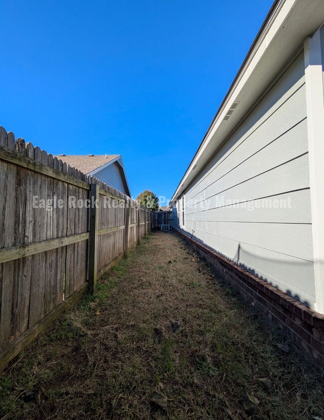 Building Photo - Bixby Home for Rent (3beds/2baths)
