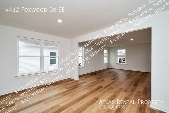 Building Photo - 4412 Foxwood Dr SE