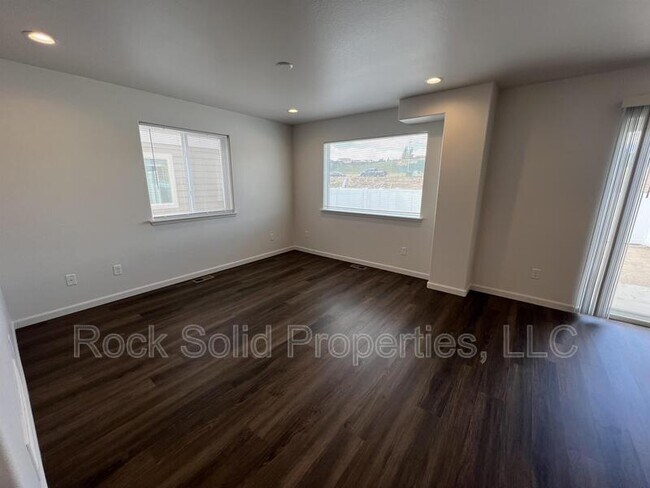 Building Photo - 1512 Danny Pl