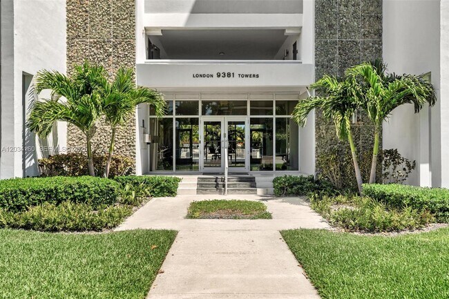 Building Photo - 9381 E Bay Harbor Dr
