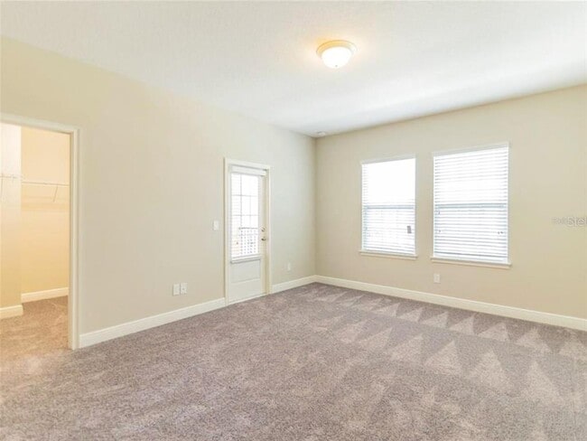 Building Photo - 15470 Honeybell Dr