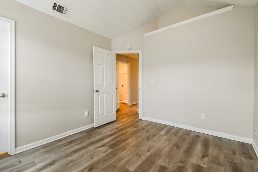 Building Photo - 3554 Waldrop Rd