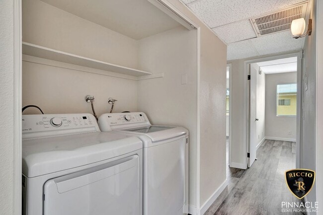 Building Photo - 18408 Hatteras St