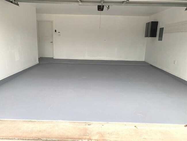 Building Photo - 8106 Saragosa Blue Ln