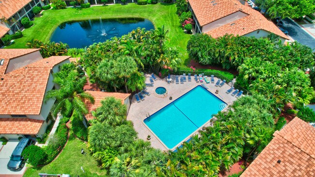 Building Photo - 7865 La Mirada Dr