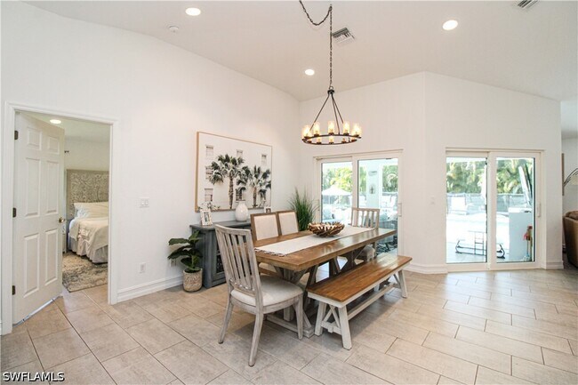 Building Photo - 721 Logan Blvd S