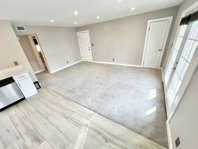 Building Photo - Meridian Apartments