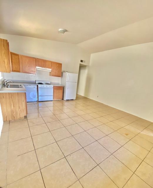 Building Photo - 15002 Nunda Dr