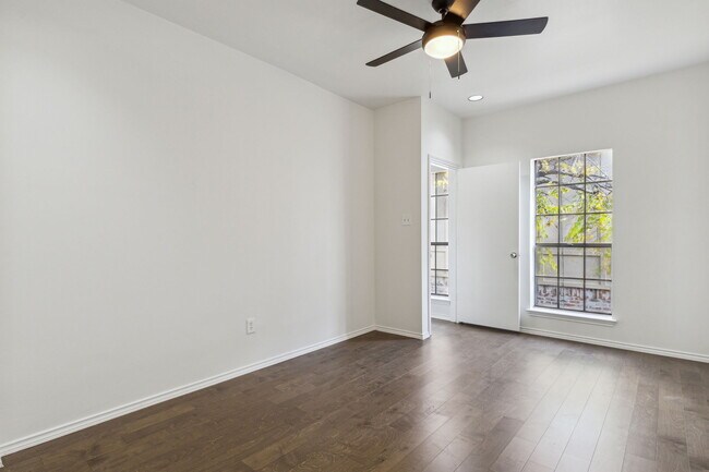 Building Photo - 4111 Herschel Ave