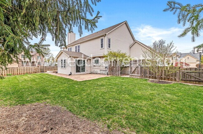 Building Photo - 261 Wyndotte Dr