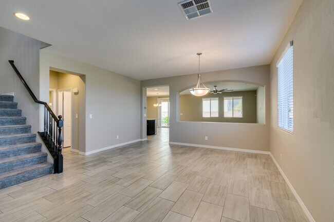Building Photo - Beautiful Next-Gen Home with Private Entry Suite & Spacious Backyard