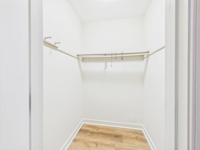 Building Photo - 411 Gilmer St