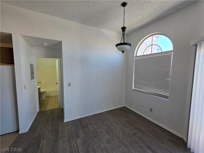 Building Photo - 3150 N Soft Breezes Dr