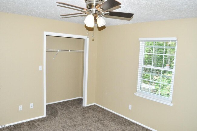 Building Photo - 2516 Johnson Dr