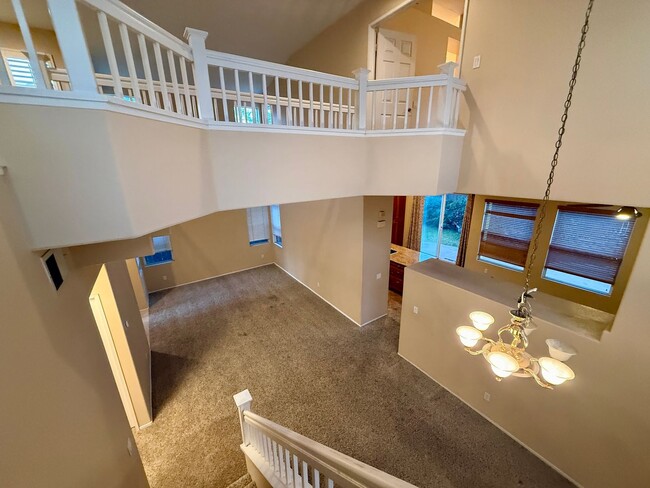 Building Photo - Scripps 3br plus loft garage yard granite kitchen TEXT 858-774-1574