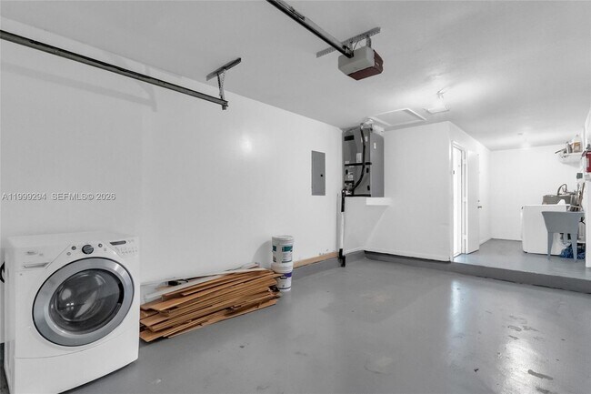 Building Photo - 1280 NW 49th St