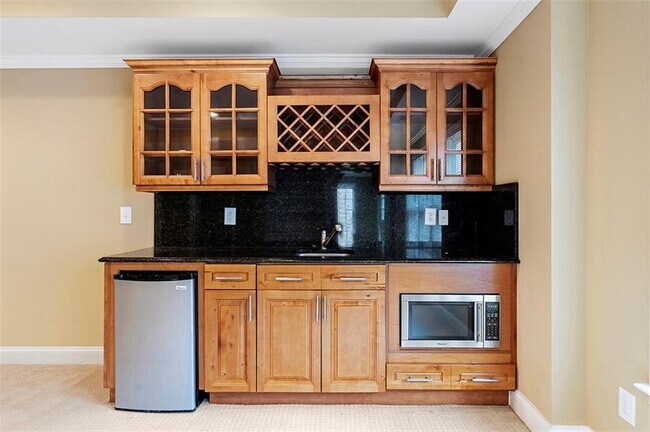 Building Photo - 12489 Huntington Trace