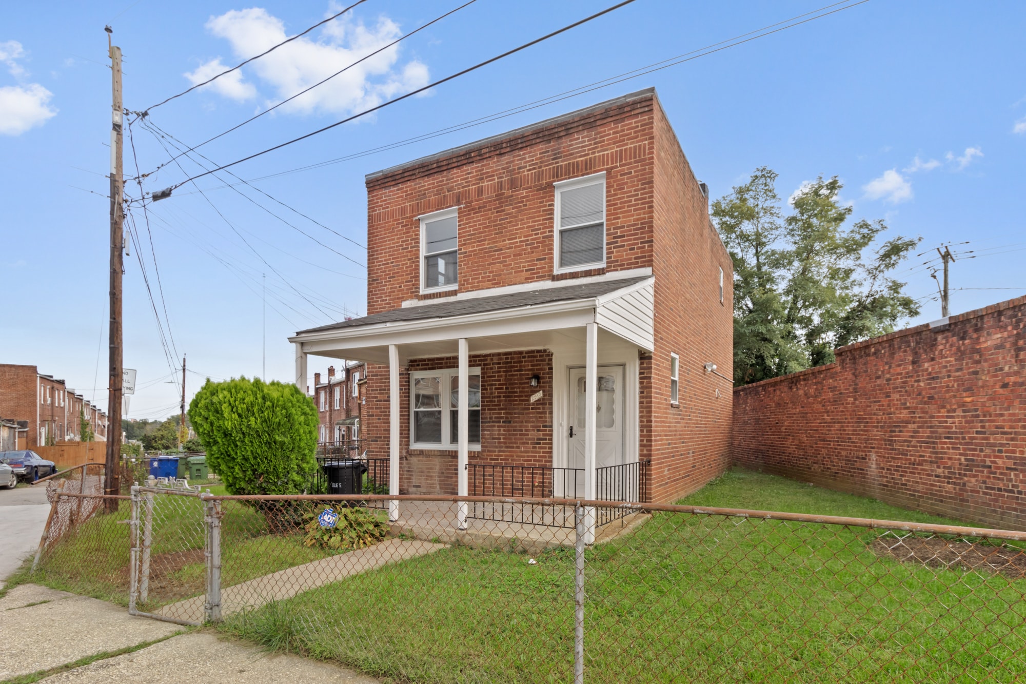Building Photo - 2915 Oakford Ave